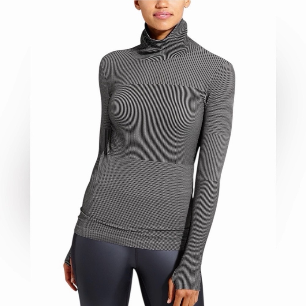 ATHLETA Striped Multi Pattern Turtle Neck Active Wear Top Black & Gray Size XS